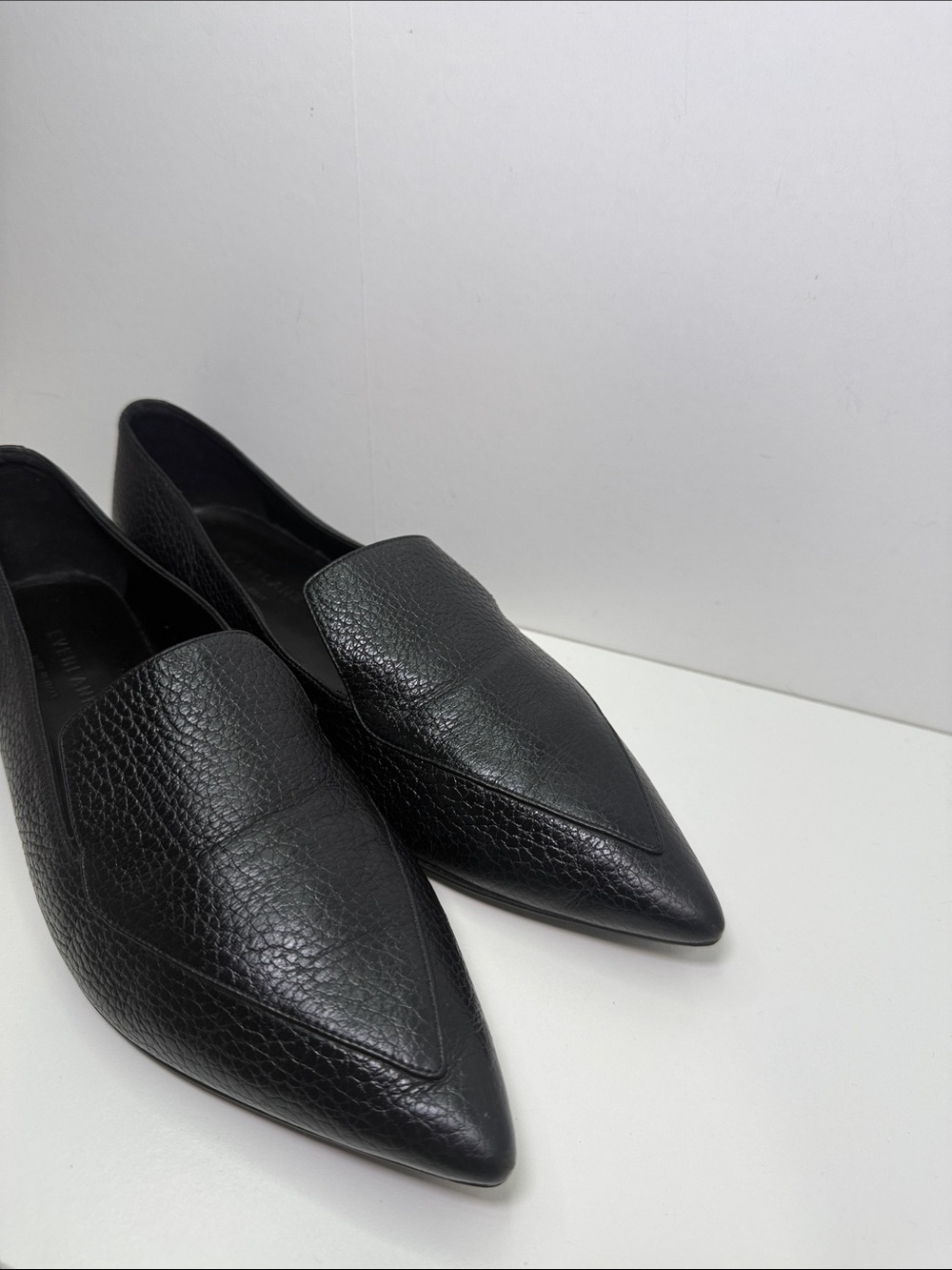 Classic Black Leather Pointed-Toe Flats size 10 - Picture 6 of 11